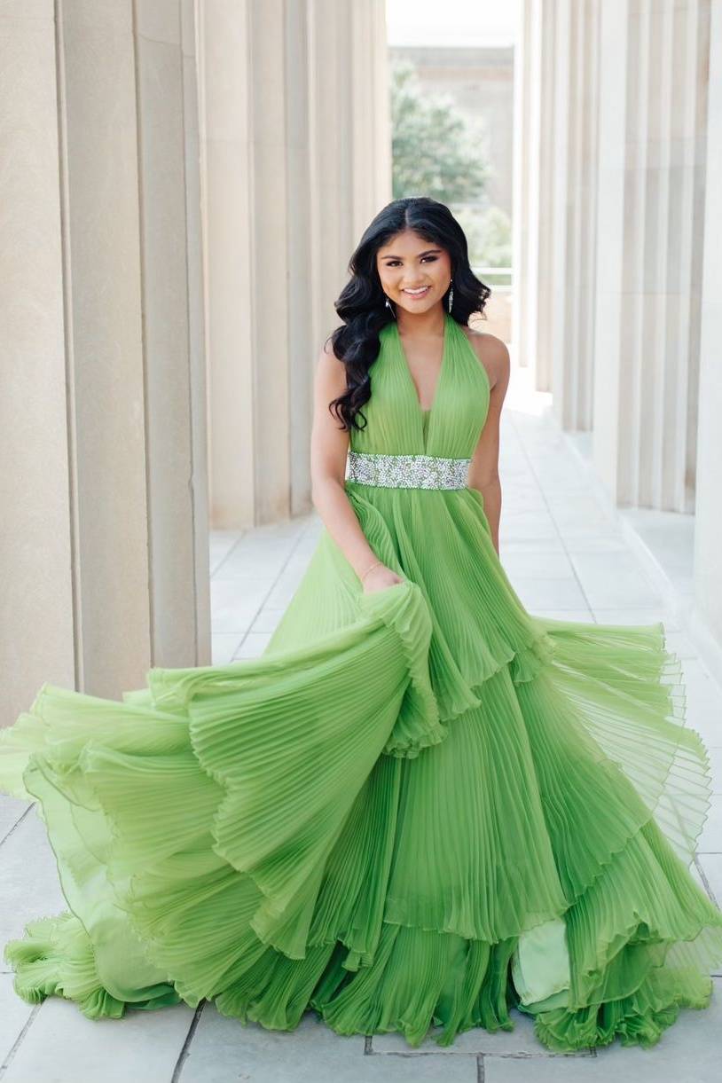 Green Pleated V-Neck Sleeveless A-Line Tulle Prom Dresses