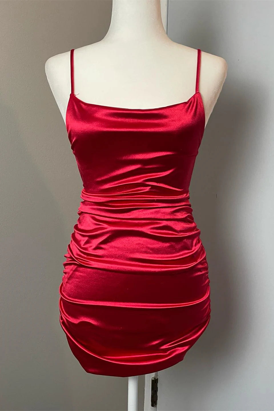 Red Spaghetti Straps Mermaid Satin Short Homecoming Dresses