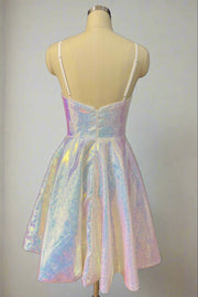 Iridescence Spaghetti Straps Sleeveless A-Line Sequined Short Homecoming Dresses