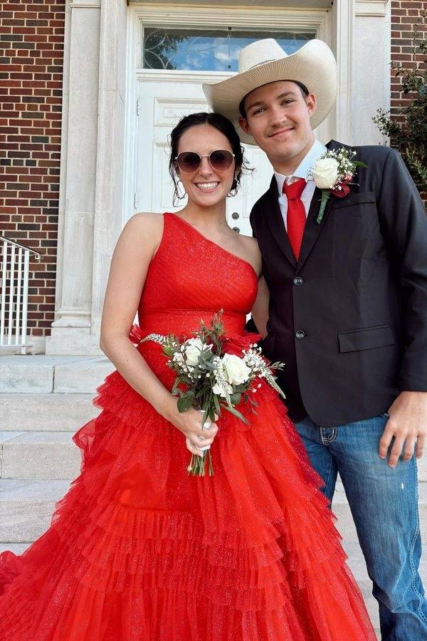 Red One-Shoulder Sleeveless A-Line Tulle Wedding Dresses with Ruffles