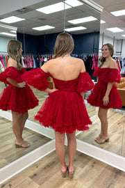 Red Off-The-Shoulder A-Line Tulle Short Homecoming Dresses with Puffy Sleeves