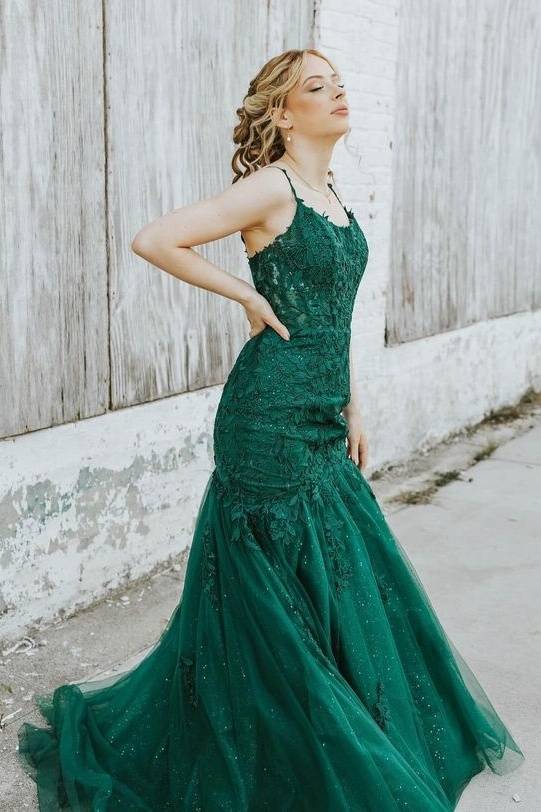 Dark Green Scoop Neck Mermaid Tulle Prom Dresses with Appliques