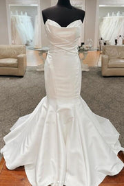  Charming White Strapless Backless Mermaid Satin Wedding Dresses