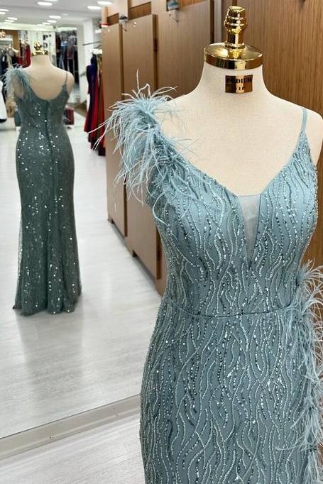 Deluxe Floor-Length V-Neck Sleeveless Sequined Mermaid Prom Dresses with Beading