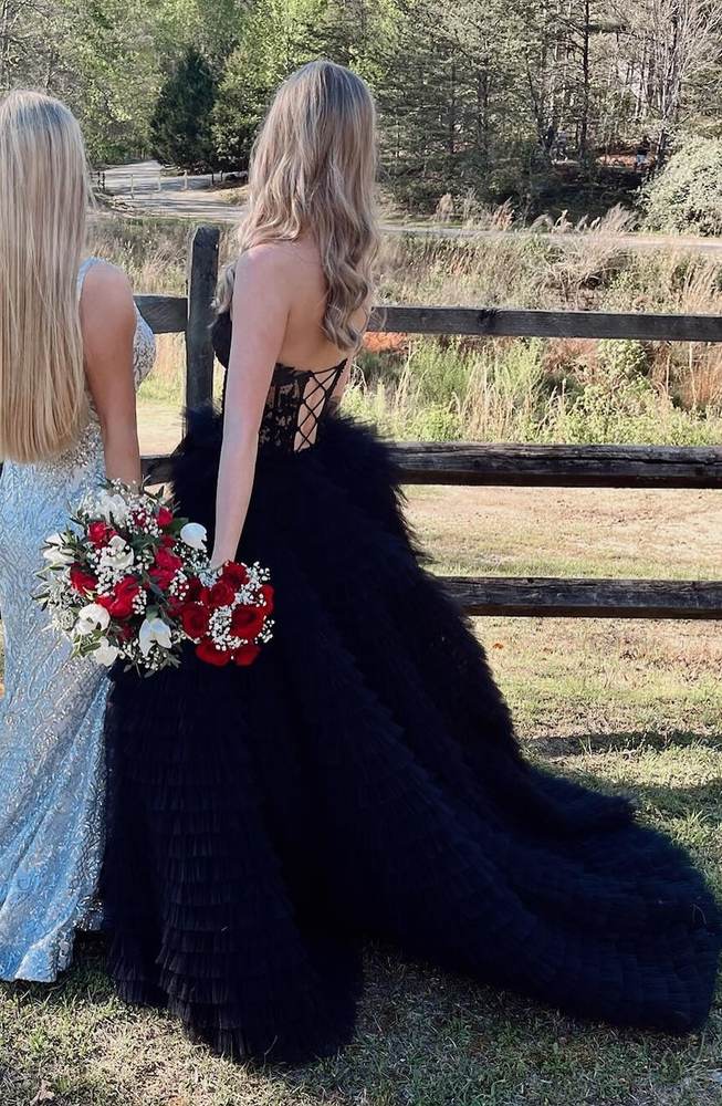 Black Chic Strapless A-Line Tiered Sweetheart Party Dresses Tulle Long with Appliques