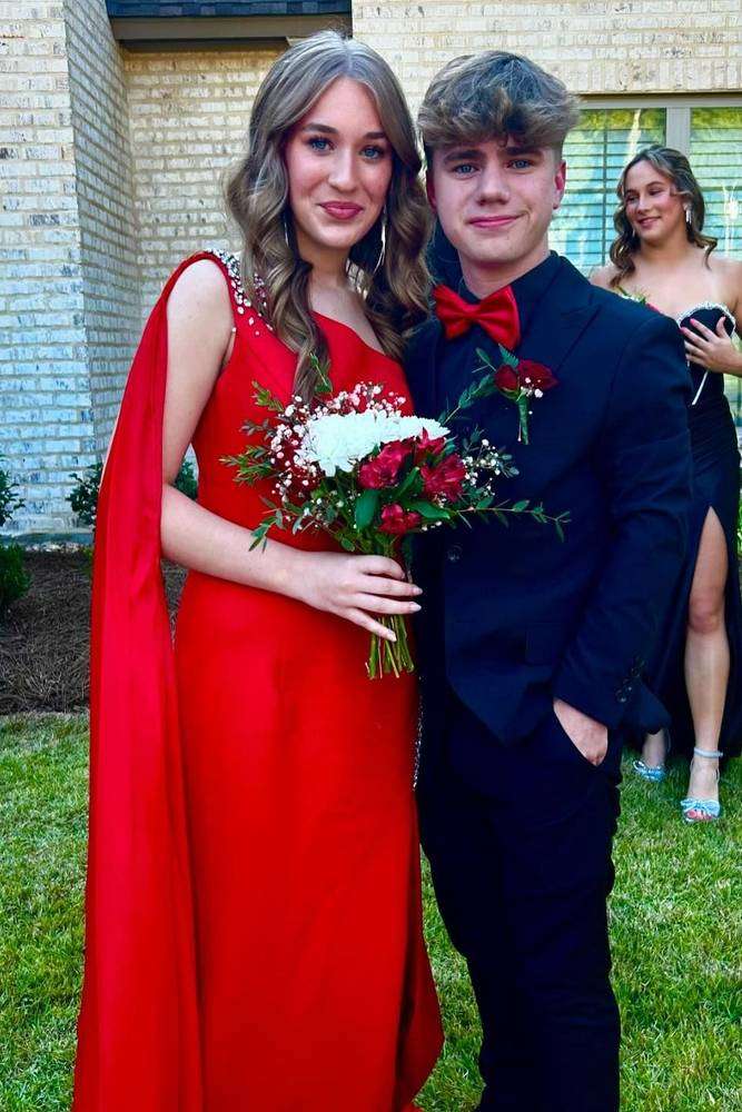 Red Column Satin One-Shoulder Prom Dresses with Watteau Train