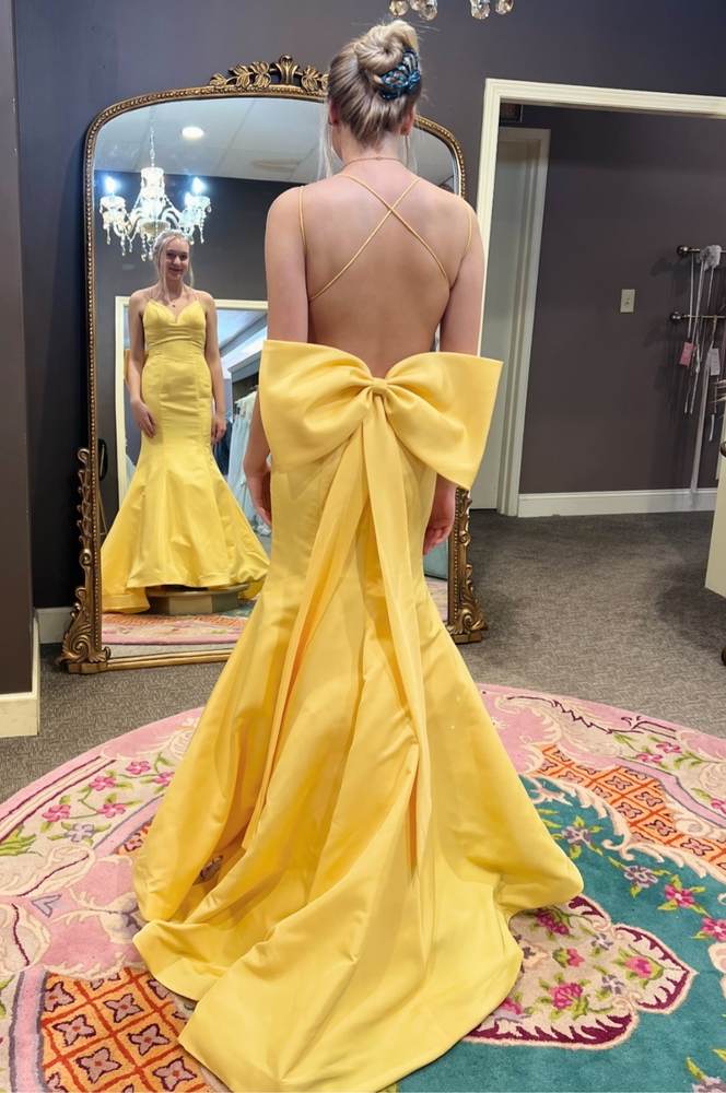 Yellow Spaghetti Strap Mermaid Long Satin Prom Dresses with Bow