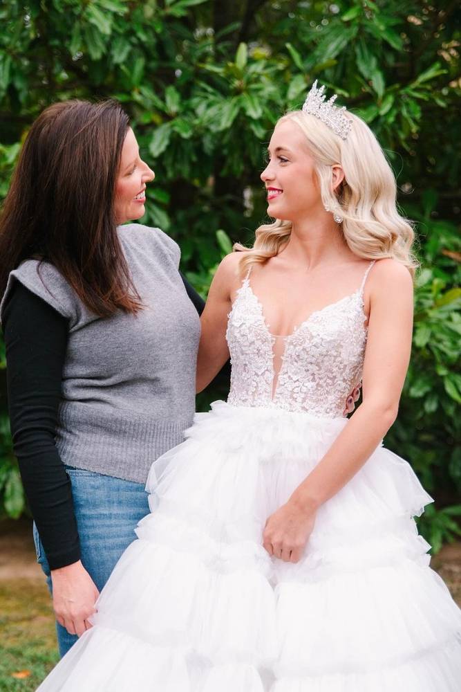 White Elegant Tiered A-Line Tulle V-Neck Party Dresses