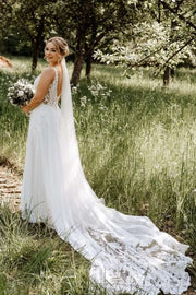 White Chic V-Neck A-Line Chiffon Wedding Dresses with Appliques