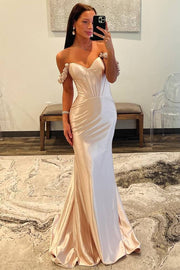 Charming Mermaid V-Neck Satin Party Dresses with Court Train