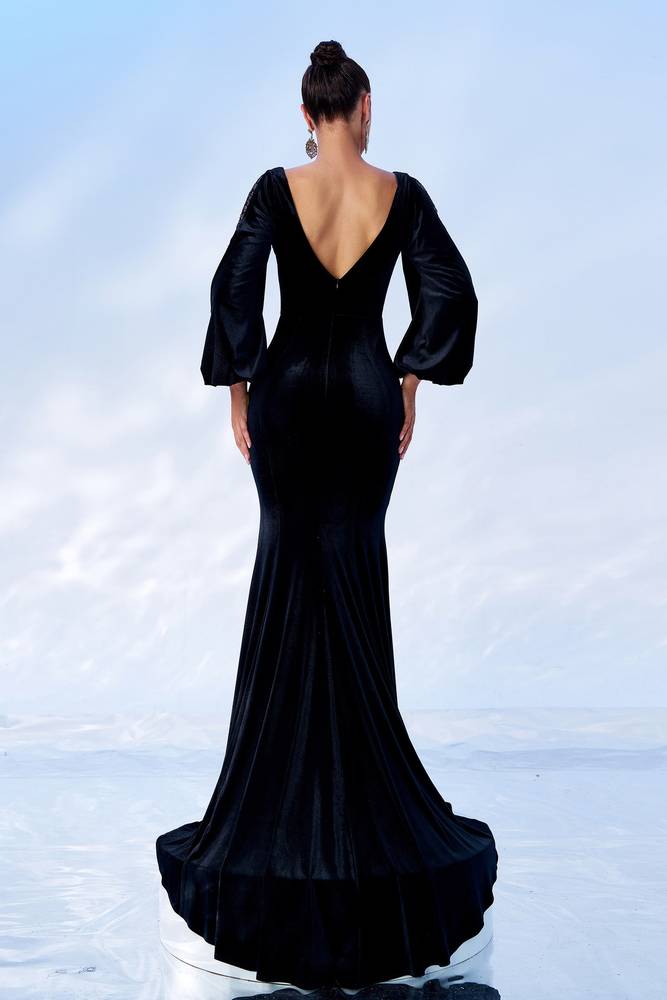 Black V-Neck Mermaid Velvet Evening Dresses with Long Sleeves