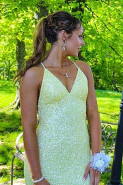 Daffodil V-Neck Sequined Column Prom Dresses with Slit