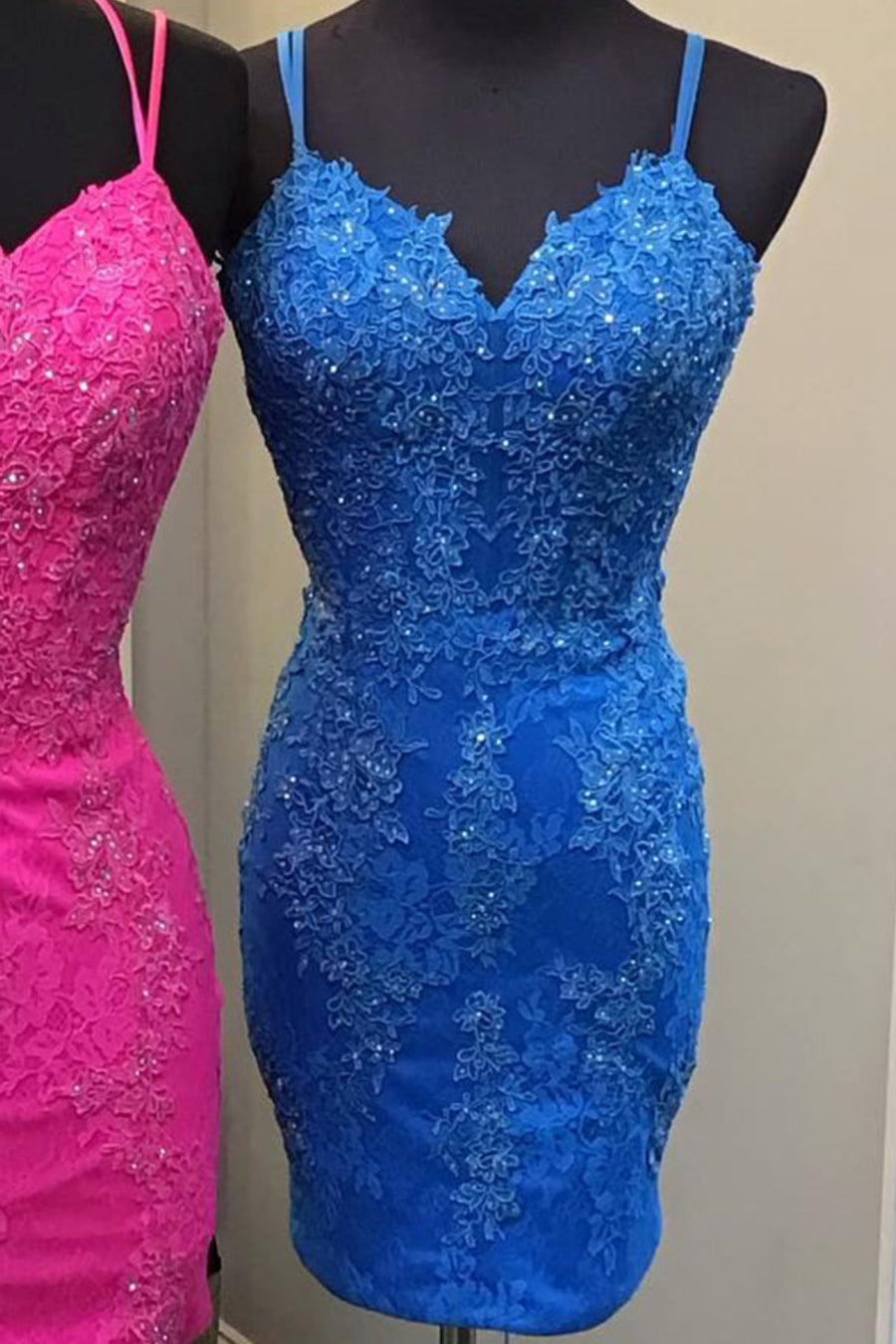 Royal Blue Criss Cross Straps V-Neck Sleeveless Sheath Short Homecoming Dresses with Appliques