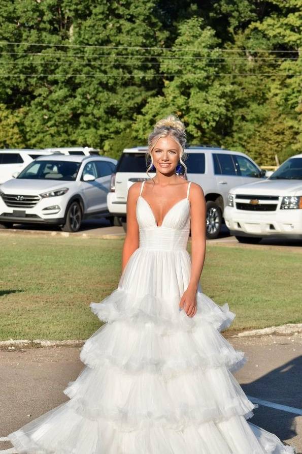 White Tiered Spaghetti Straps Tulle A-Line Prom Dresses with Ruffles