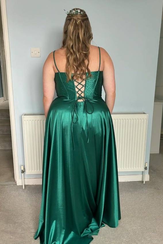 Dark Green Plus Size V-Neck Satin Prom Dresses with Beads