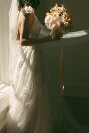 White Charming A-Line Tulle Cap Sleeves Wedding Dresses with Appliques