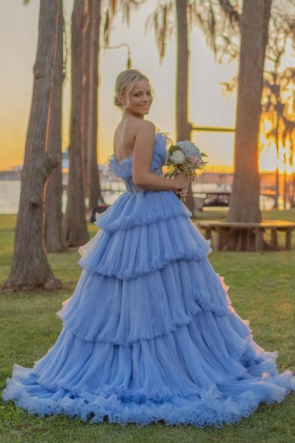 Chic Tiered Ball Gown Strapless Tulle Long Wedding Dresses