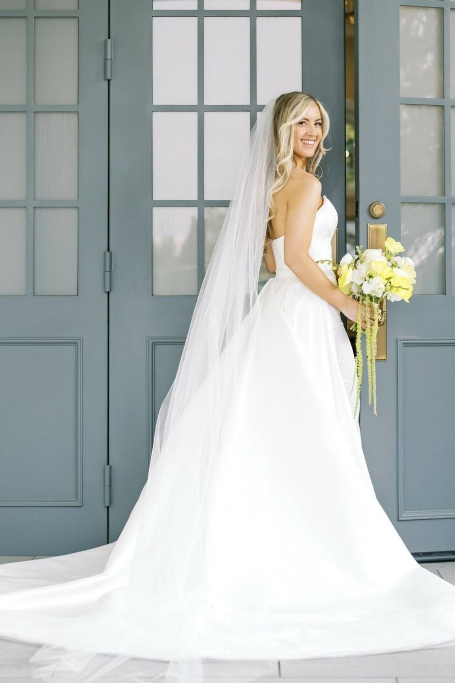 Ivory Sexy Strapless V-Neck Satin A-Line Wedding Dresses with Train