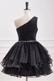 Sexy Black One-Shoulder A-Line Satin Short Tulle Homecoming Dresses with Sash