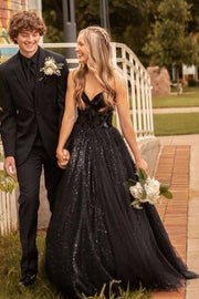 Black Charming Strapless Sequined Ball Gown Tulle Wedding Dresses