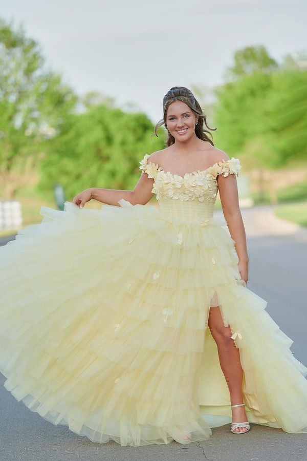 Daffodil Off-The-Shoulder Tiered Tulle Prom Dresses with Handmade Flower