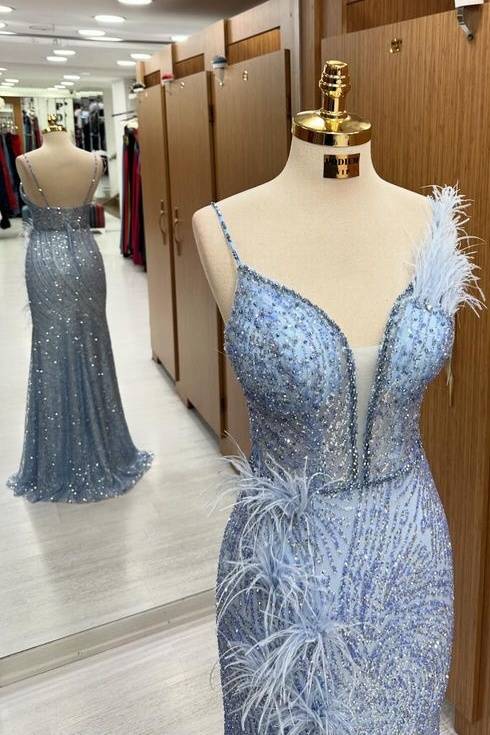 Charming Mermaid V-Neck Spaghetti Straps Sequined Split Front Prom Dresses with Fur