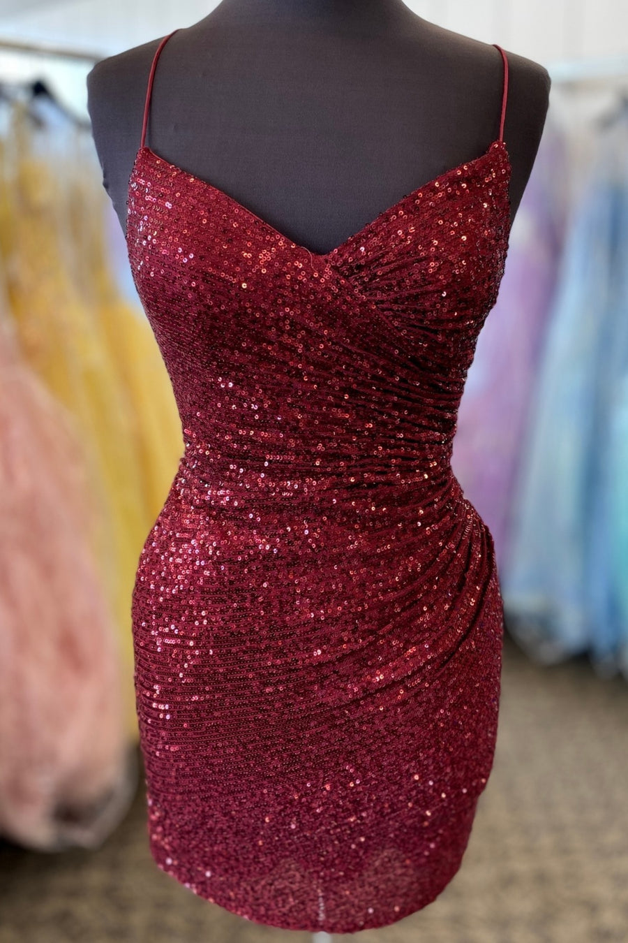 Burgundy Sequined Sheath Spaghetti Straps V-Neck Short Homecoming Dresses