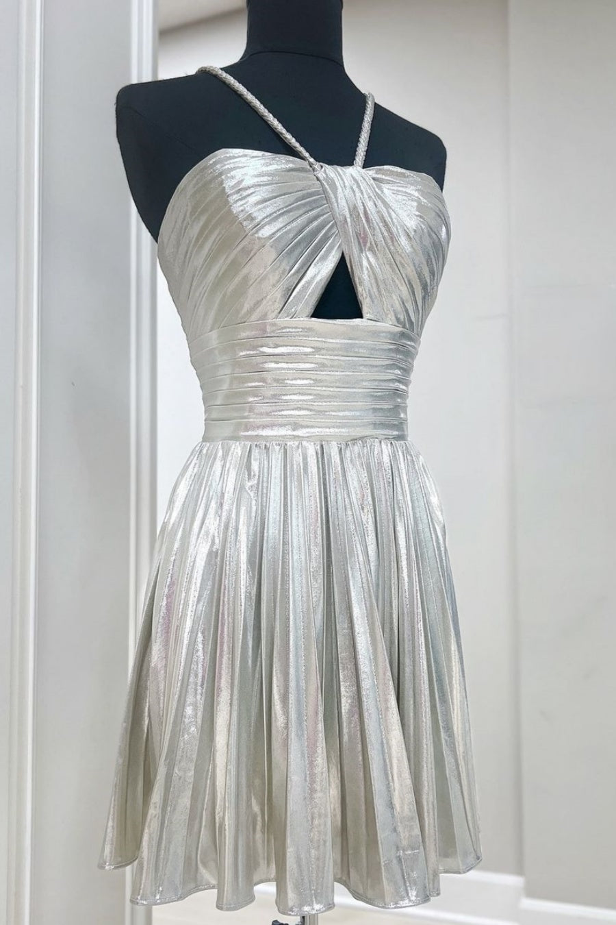 Sexy Silver A-Line Metallic Short Homecoming Dresses with Ruffles