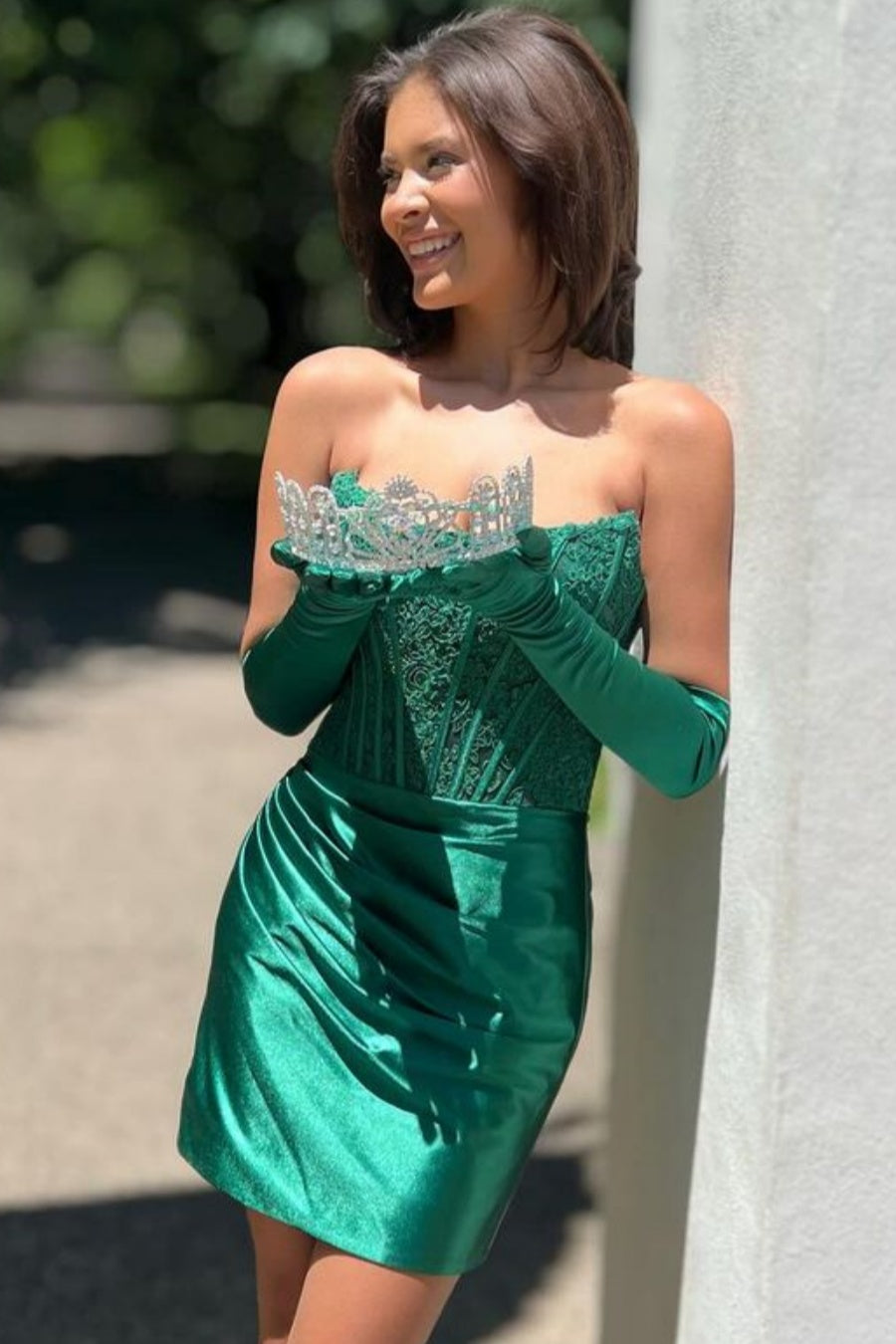 Dark Green Strapless Tight Short Homecoming Dresses with Appliques