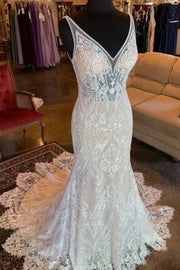 White V-Neck Sleeveless Mermaid Lace Long Wedding Dresses with Appliques