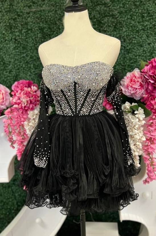 Black Beaded Long Sleeves Sweetheart Strapless A-Line Homecoming Dresses