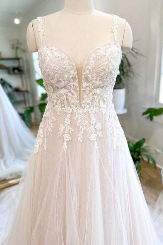 White V-Neck A-Line Sleeveless Lace Long Tulle Wedding Dresses with Appliques