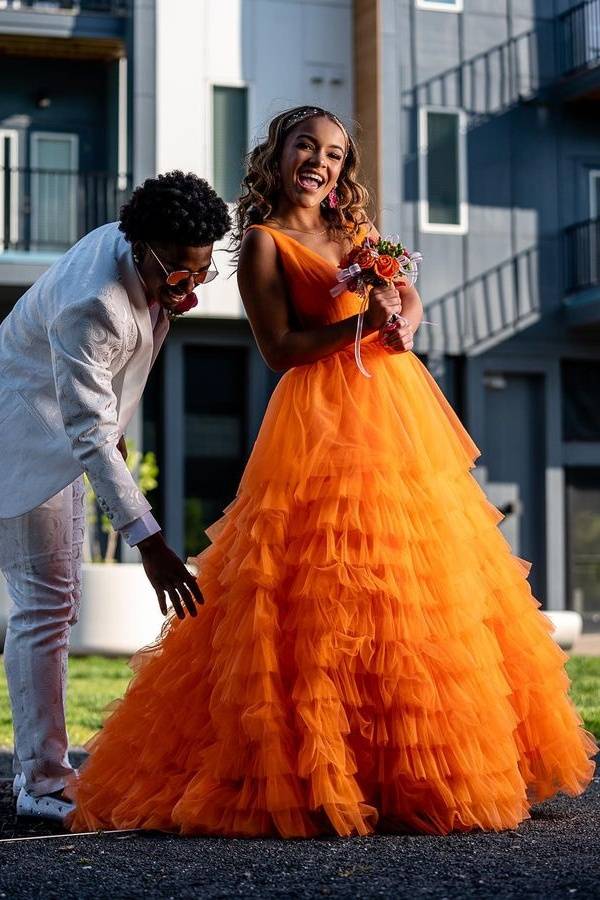 Orange V-Neck Sleeveless Ball Gown Tulle Wedding Dresses with Ruffles