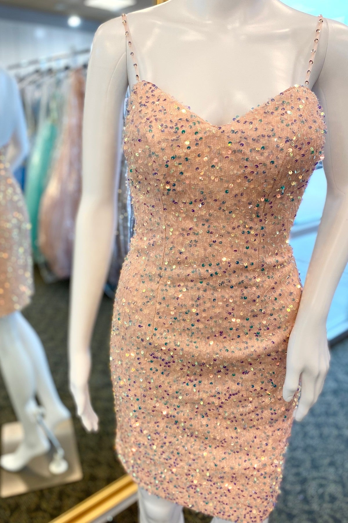 Stylish Spaghetti Straps V-Neck Sequined Mermaid Short Homecoming Dresses