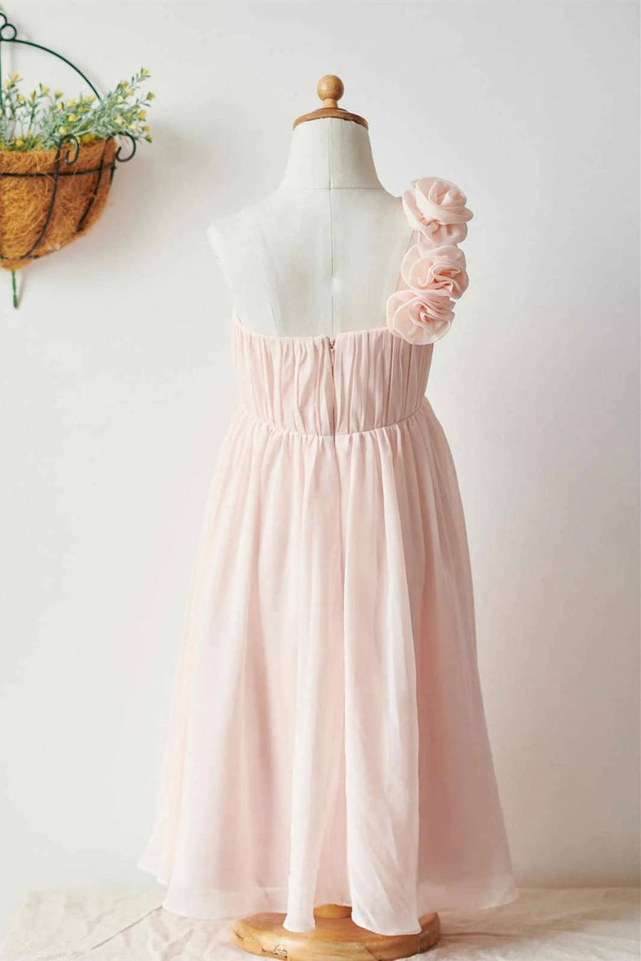 Pink One-Shoulder A-Line Tulle Flower Girl Dresses with Handmade Flowers