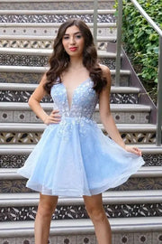 Light Blue V-Neck Sleeveless A-Line Tulle Homecoming Dresses with Appliques