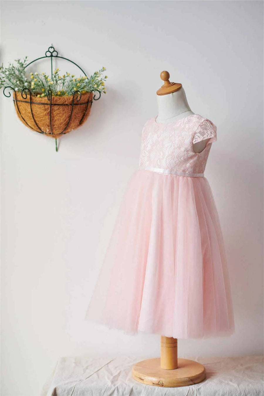 Cap Sleeves Jewel Neck A-Line Tulle Flower Girl Dresses