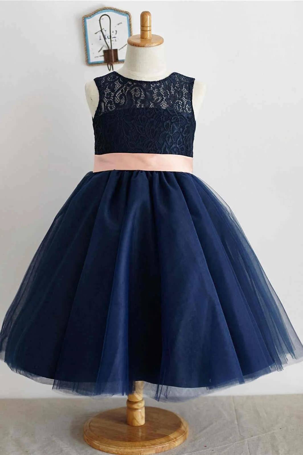 Dark Navy Crew Neck Sleeveless Lace Tulle Flower Girl Dresses with Sash