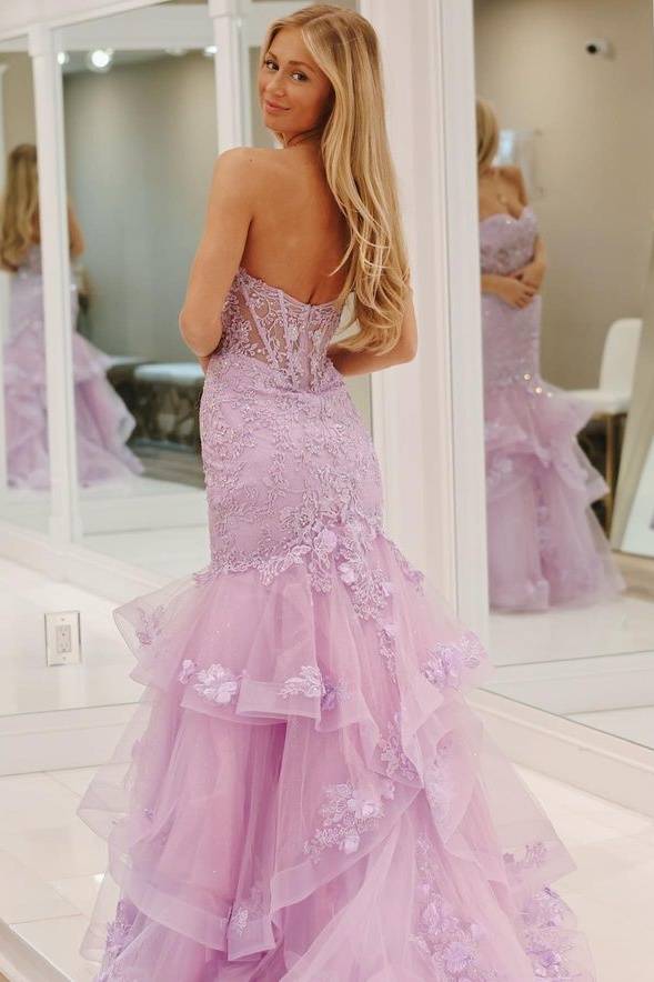 Luxurious Strapless Mermaid Sweetheart Lace Tulle Prom Dresses with Sweep Train