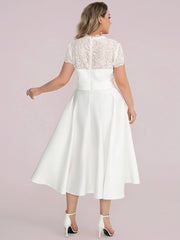 Luxurious Plus Size V-Neck Lace A-Line Cocktail Dress with Pockets