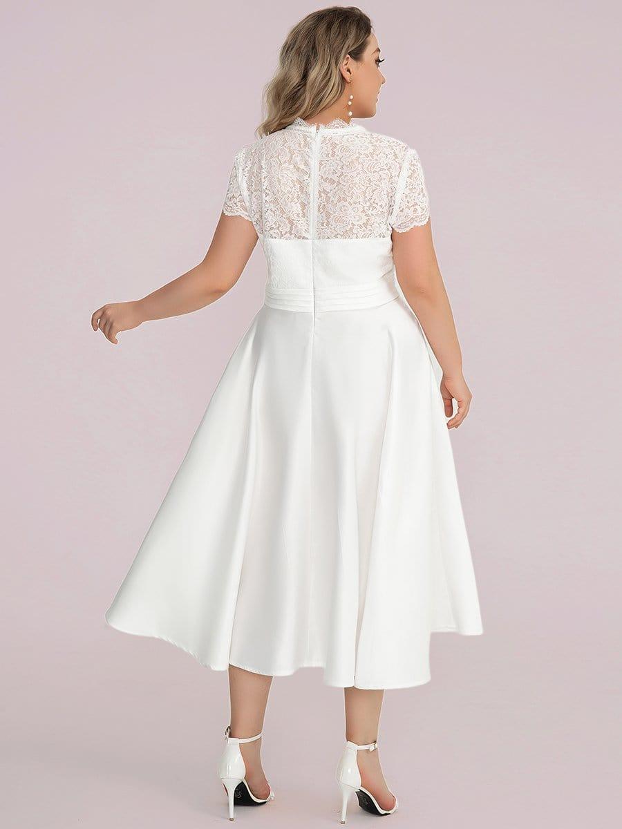 Luxurious Plus Size V-Neck Lace A-Line Cocktail Dress with Pockets