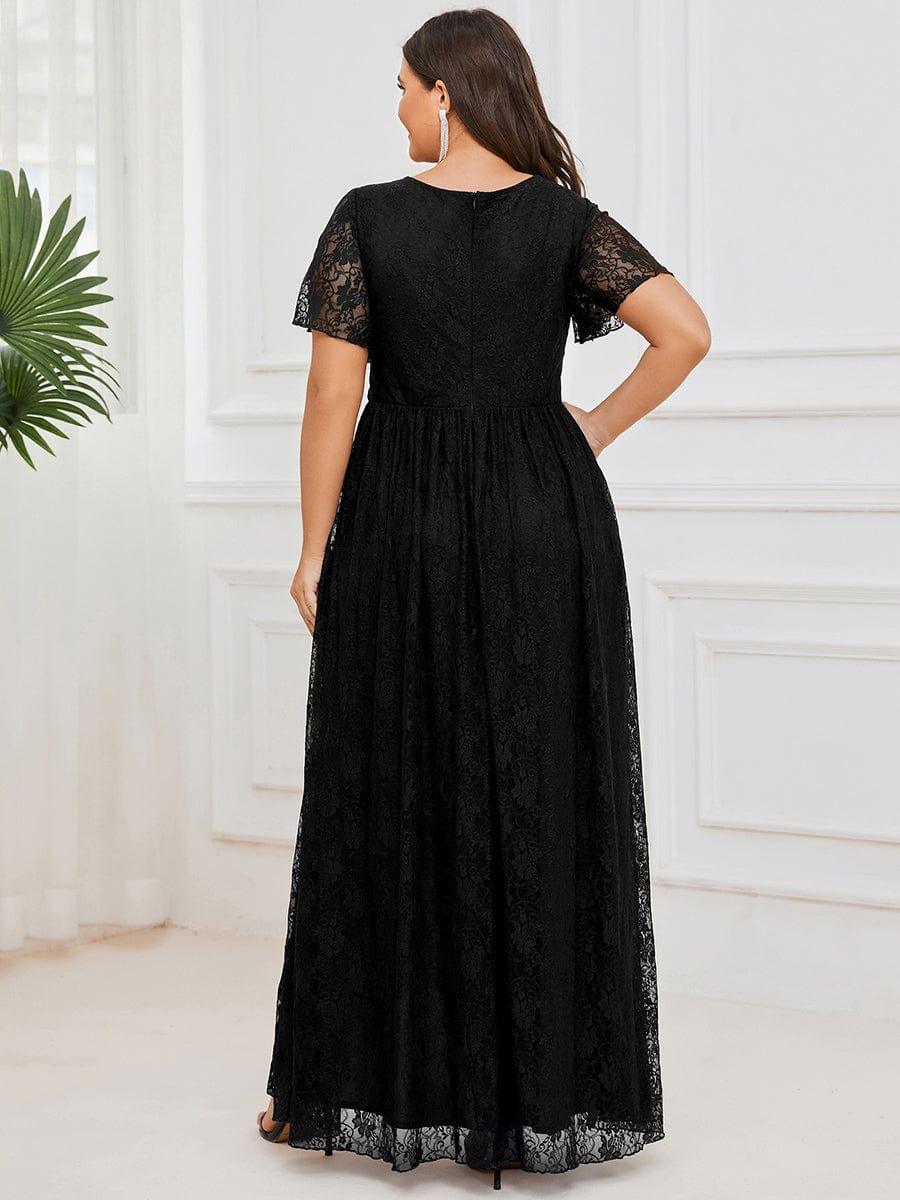 Graceful Plus Size A-Line Lace Formal Evening Dress with Sleeves