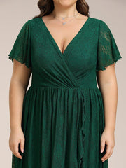 Graceful Plus Size A-Line Lace Formal Evening Dress with Sleeves