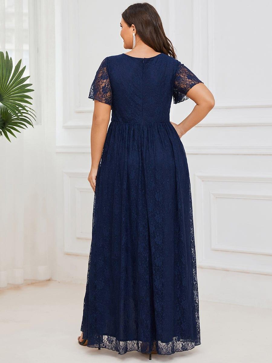 Graceful Plus Size A-Line Lace Formal Evening Dress with Sleeves