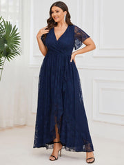 Graceful Plus Size A-Line Lace Formal Evening Dress with Sleeves