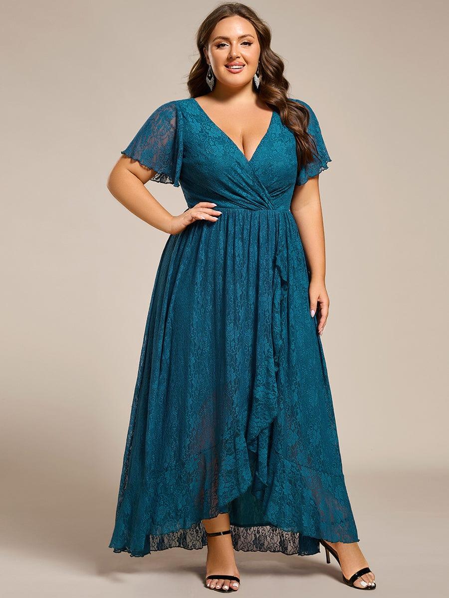 Graceful Plus Size A-Line Lace Formal Evening Dress with Sleeves