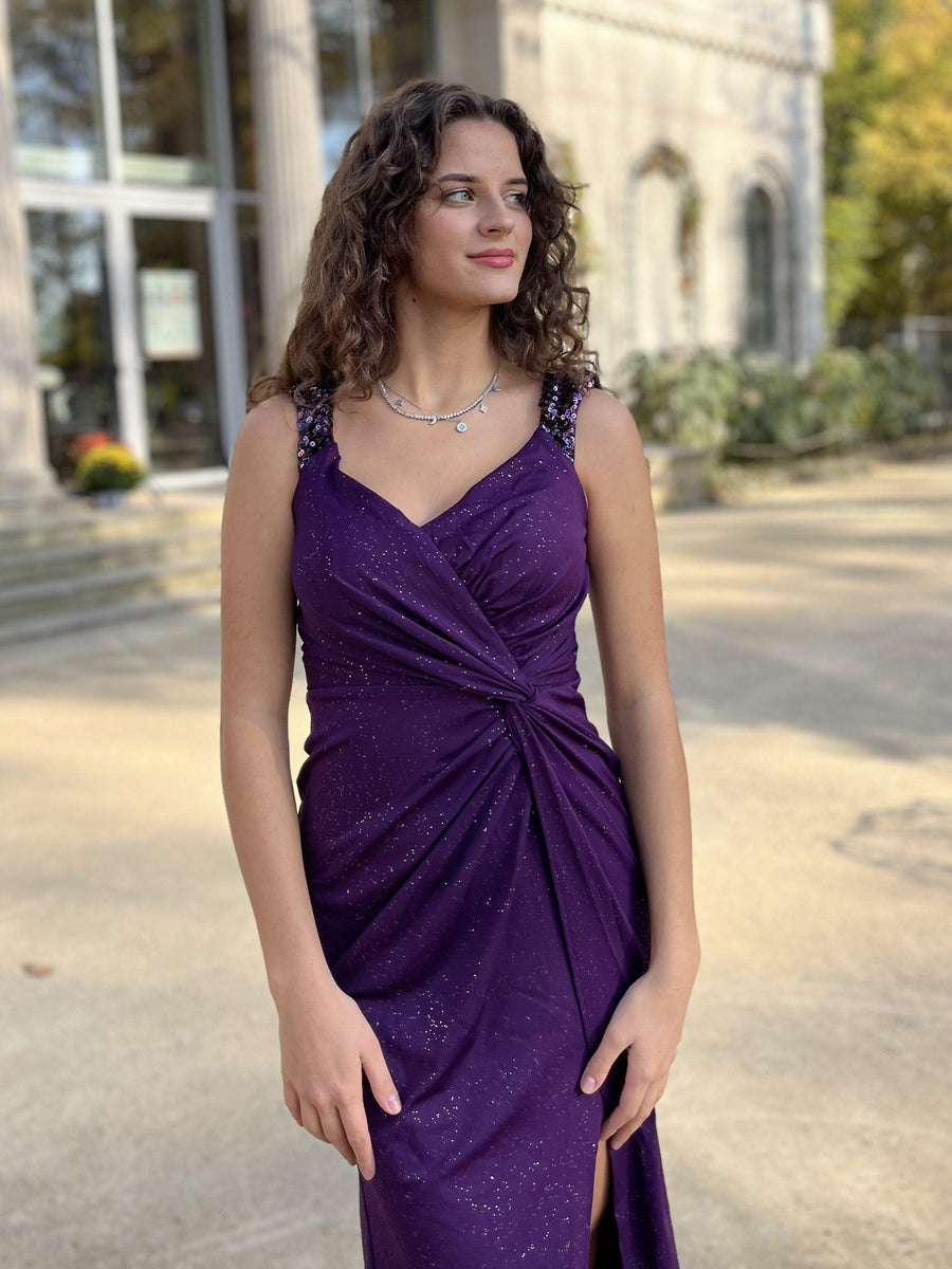 Beautiful V-Neck Mermaid V-Neck Sleeveless Evening Dress with Slit