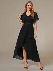 Exquisite Short Sleeves A-Line V-Neck Formal Dress with Appliques