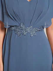 Exquisite Short Sleeves A-Line V-Neck Formal Dress with Appliques