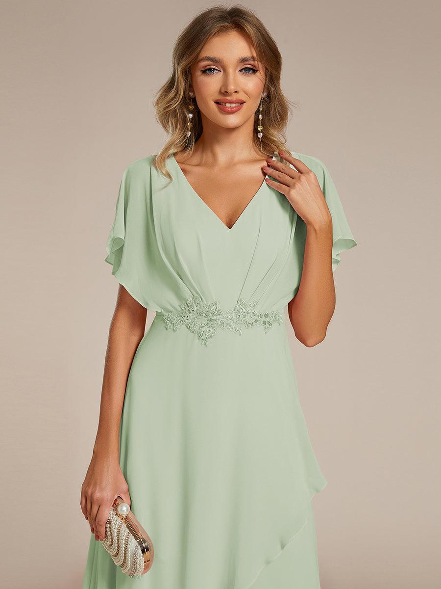 Exquisite Short Sleeves A-Line V-Neck Formal Dress with Appliques
